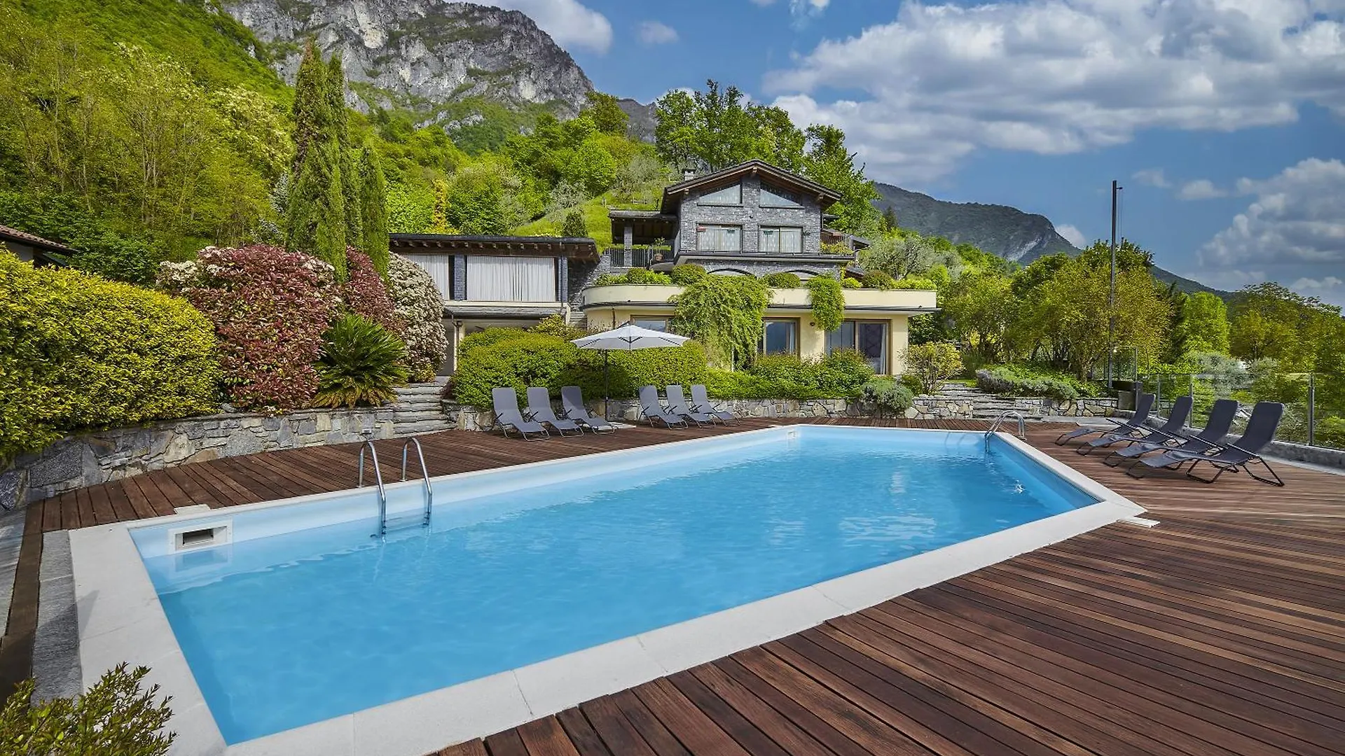 Villa Diamante Lierna 0*,